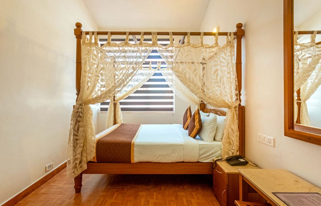 Luxury Cottage main view