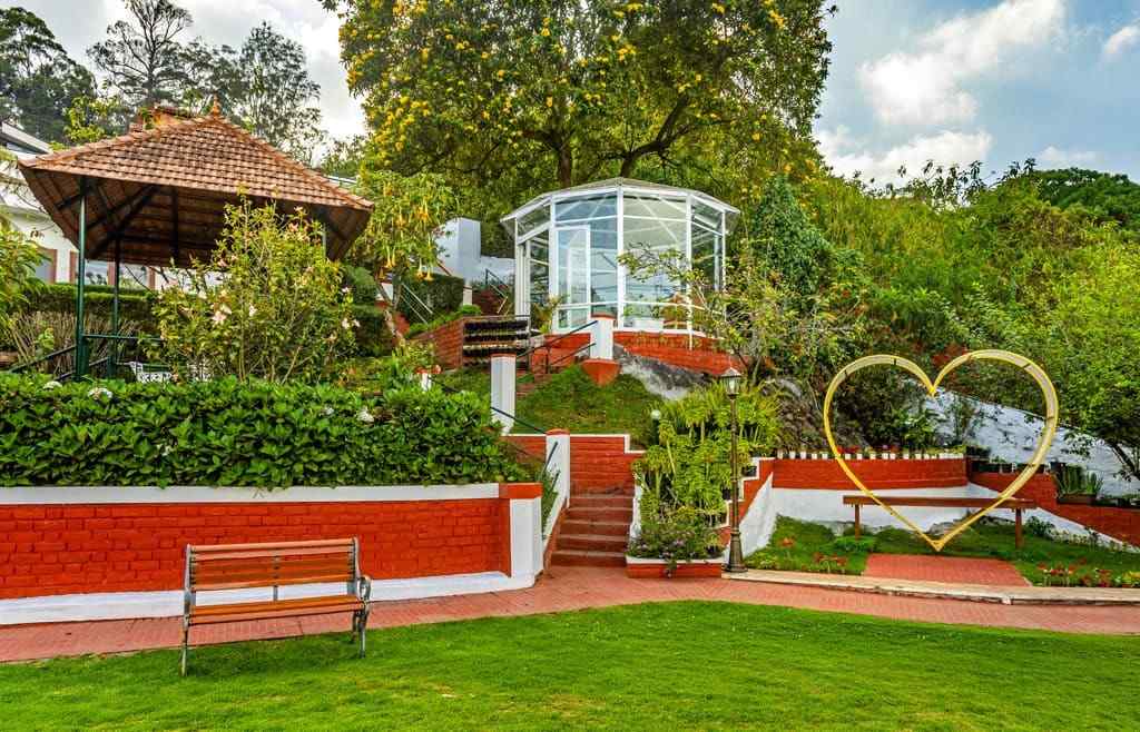 Resort amenities and recreation