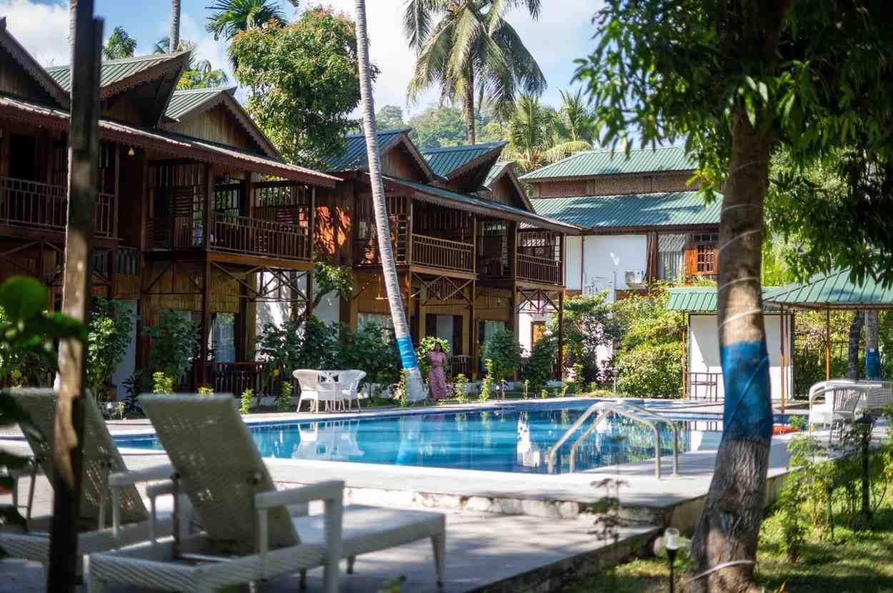 Ocean Tree — pool and gardens