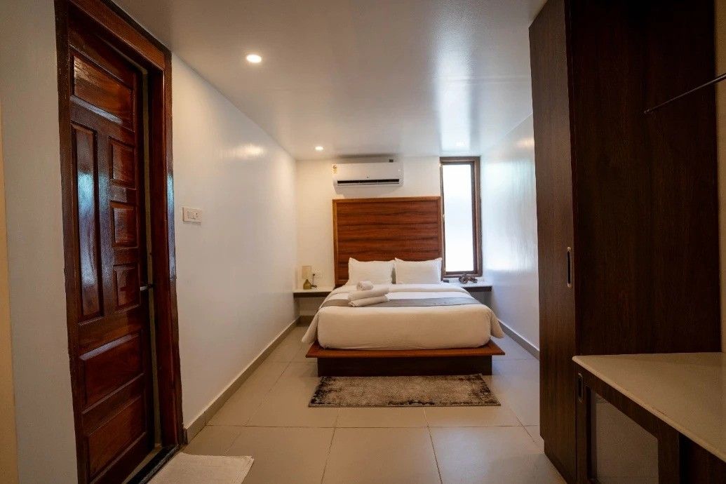 Premium Family Room view 2