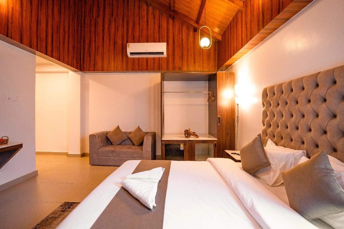 Premium Suite view 2