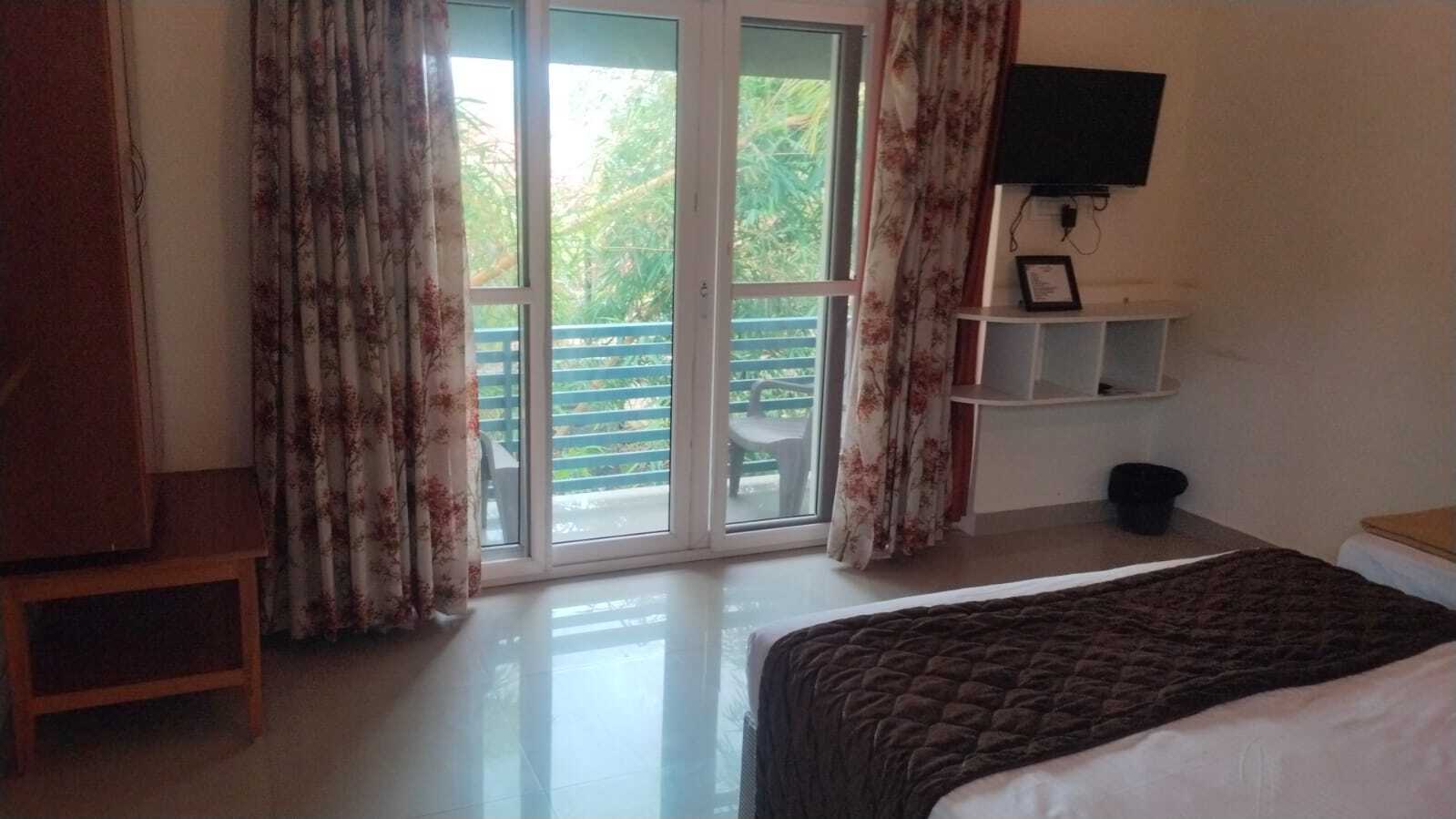 Premium room with balcony view 2