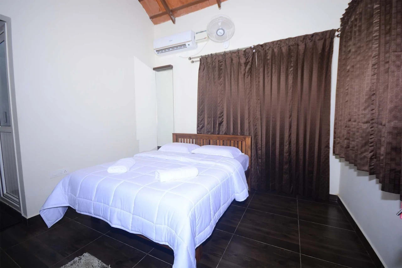 Family Villa Cottages view 2